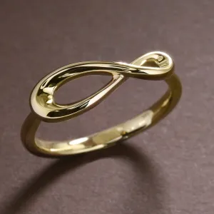 Gleaming Gold Infinity Ring