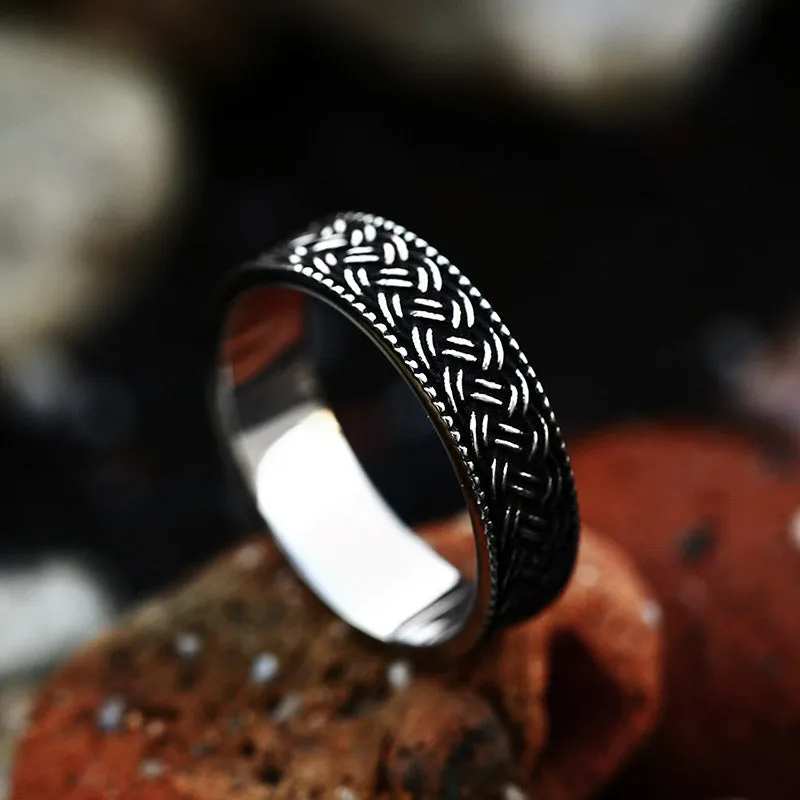 Korean-Inspired Simple Stainless Steel Rings for Men and Women - Retro Celtic Knot Titanium Steel Design