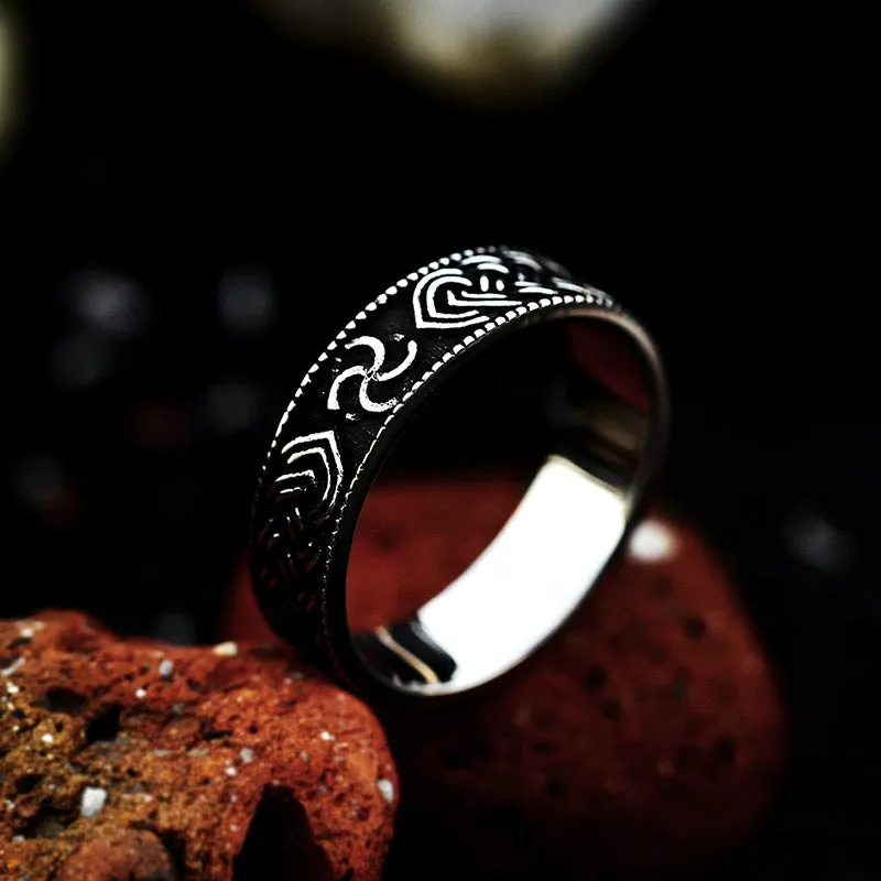 Korean-Inspired Simple Stainless Steel Rings for Men and Women - Retro Celtic Knot Titanium Steel Design