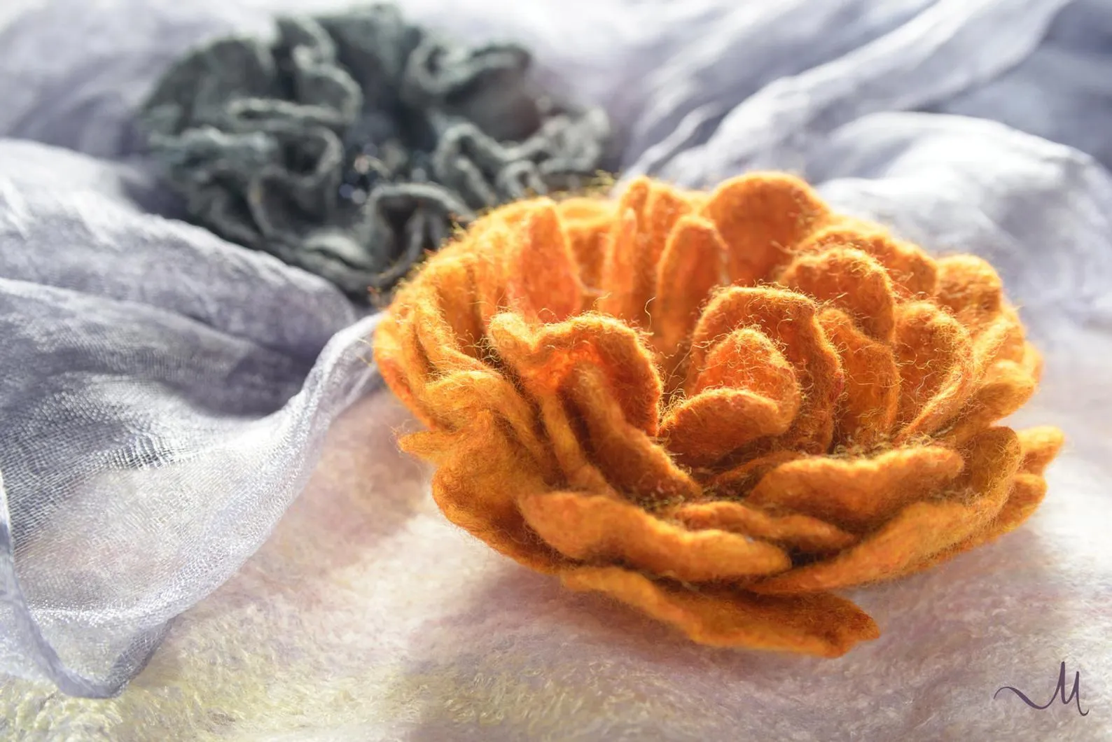 Orange Flower Felted Brooch, Valentine's day Gifts, Flower Brooch, Felted Flower Brooch, Felted Flower pin, Wool Jewelry, Wool Brooch,