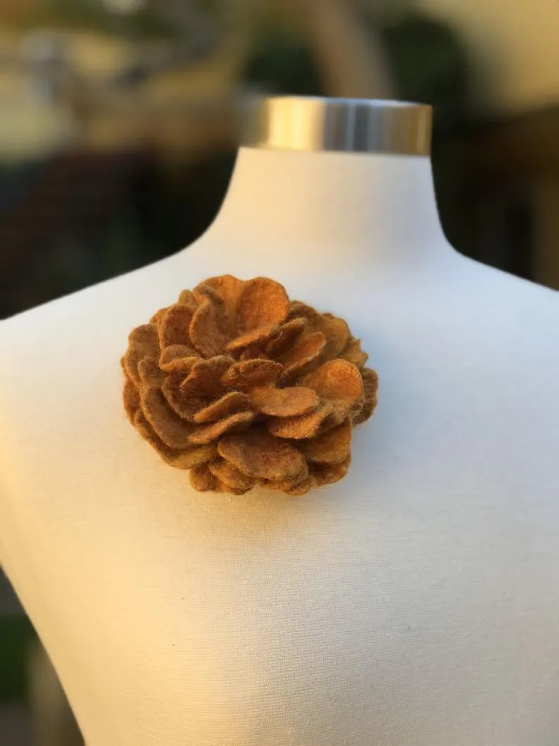 Orange Flower Felted Brooch, Valentine's day Gifts, Flower Brooch, Felted Flower Brooch, Felted Flower pin, Wool Jewelry, Wool Brooch,