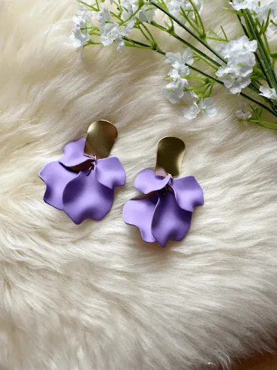 Purple - Pastel purple flower earrings | dangle petals baroque earrings | unique golden bar geometric floral earrings | bridal party wedding earrings